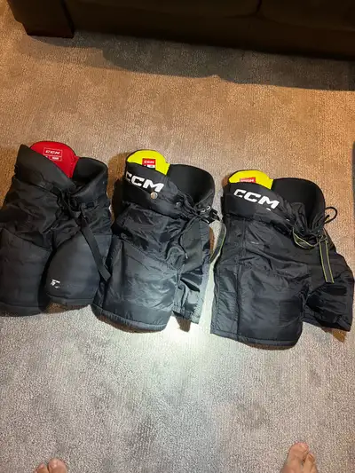 Équipement Hockey/Hockey Equipment, View more