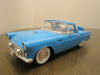 Plastic Model 1956 Ford Thunderbird Convertible 1/25 Scale