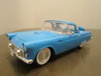 Plastic Model 1956 Ford Thunderbird Convertible 1/25 Scale