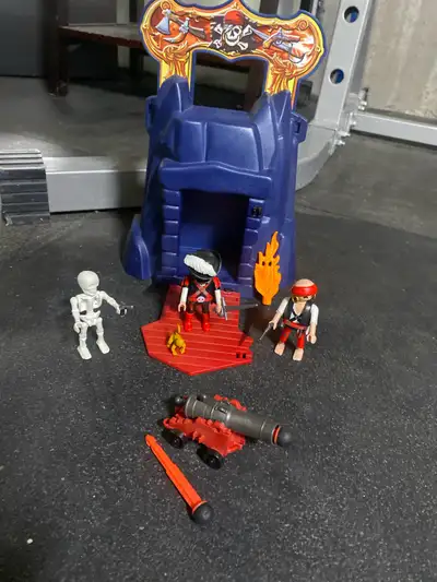 play mobile Pirates - Take along playset , View more