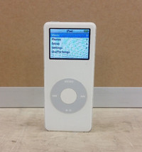 Apple iPod Nano 1st Gen A1137 4GB Used