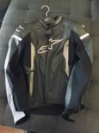 manteau de moto AlpineStars,NEUF, avec coquille protectrice incl