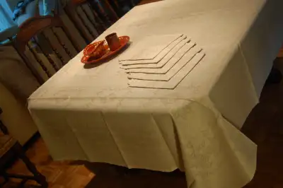 Tablecloth set 60x60 in (150 x 150 cm), 75% linen 25% cotton, View more