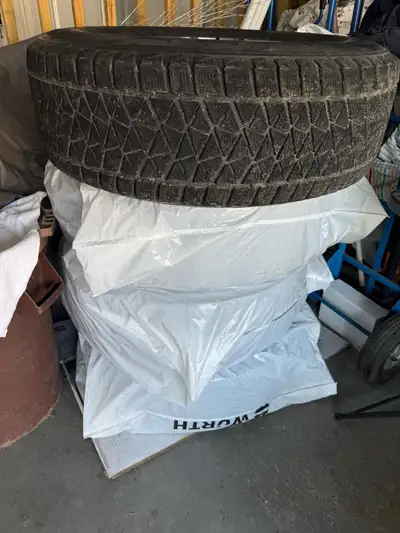 These are high-quality winter tires paired with sleek Fast alloy rims, sized 245/70R17, perfect for...