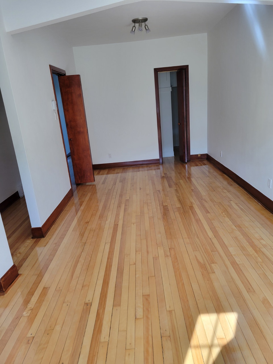 Appartement 3 1/2 à louer - Présentement libre 2