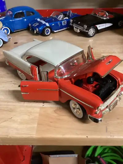 Chevrolet Bel Air Hardtop 1/18 scale, View more