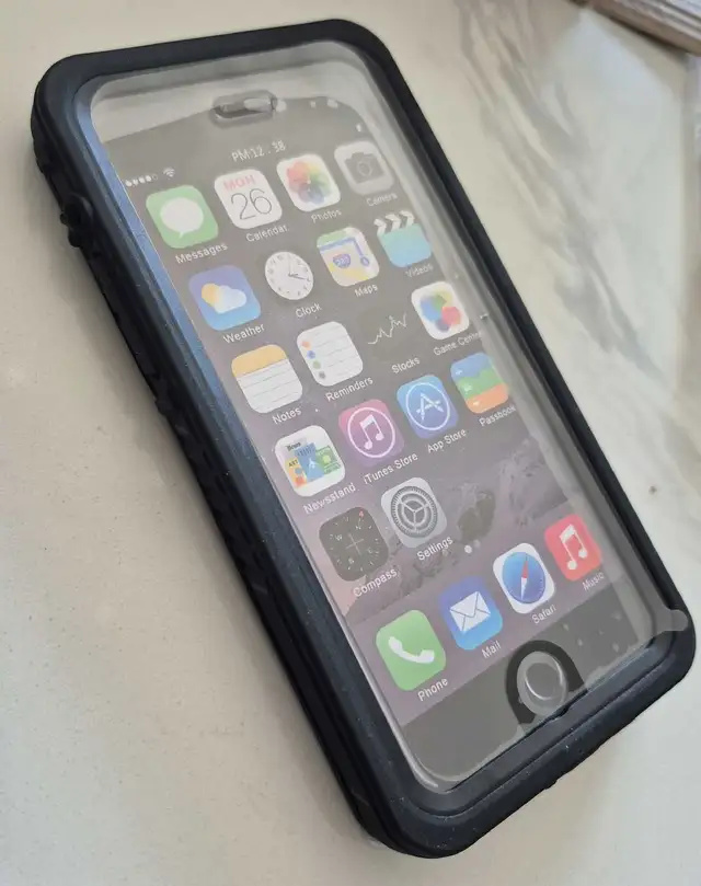 Waterproof Case iPhone 7/8/SE in Cell Phone Accessories in Mississauga / Peel Region - Image 6