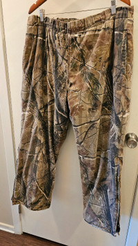 camo pants size xl  insulated