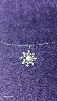 Charmed Aroma snowflake necklace