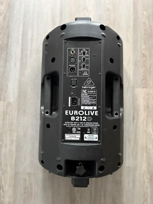 Behringer PA Speakers  in Performance & DJ Equipment in Oshawa / Durham Region - Image 2