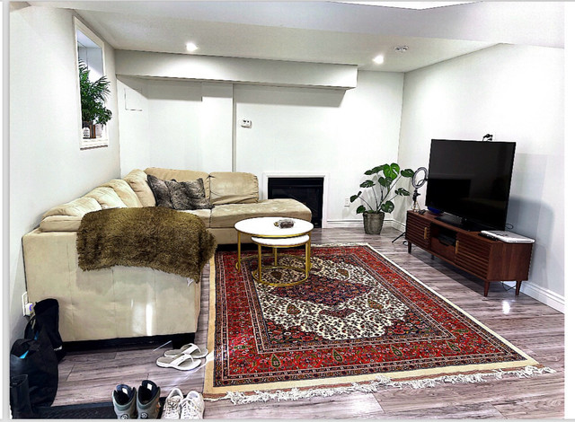 2 bedroom Walkout basement apartment  in Long Term Rentals in Markham / York Region