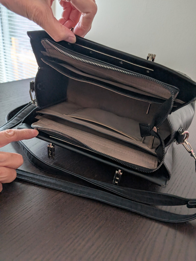 Purses and Bags, Diaper Bag in Women's - Bags & Wallets in Edmonton - Image 3