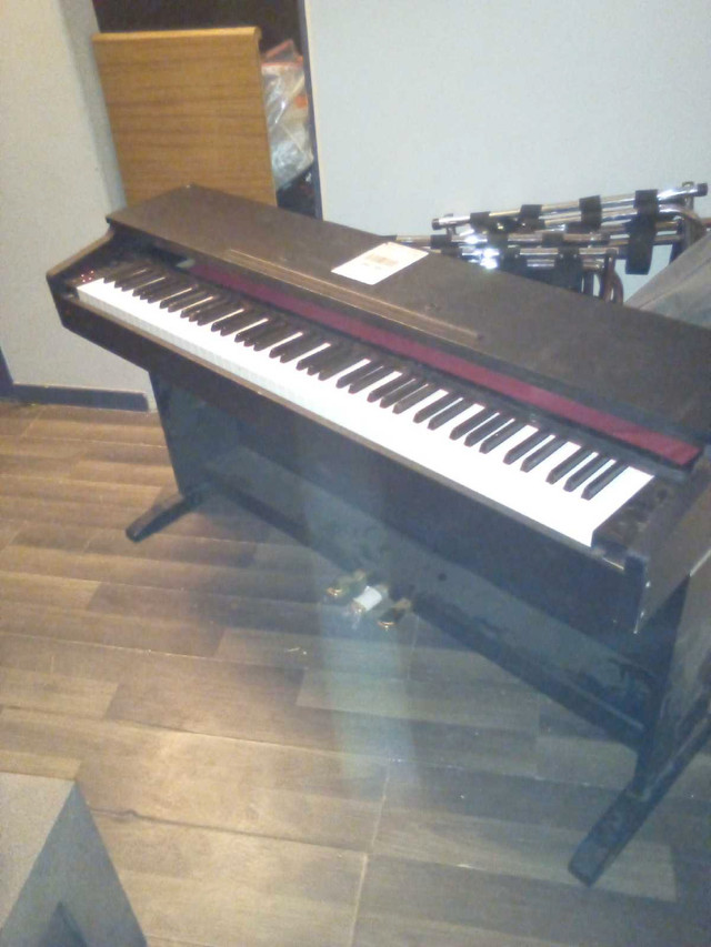 Casino Piano  in Pianos & Keyboards in Winnipeg