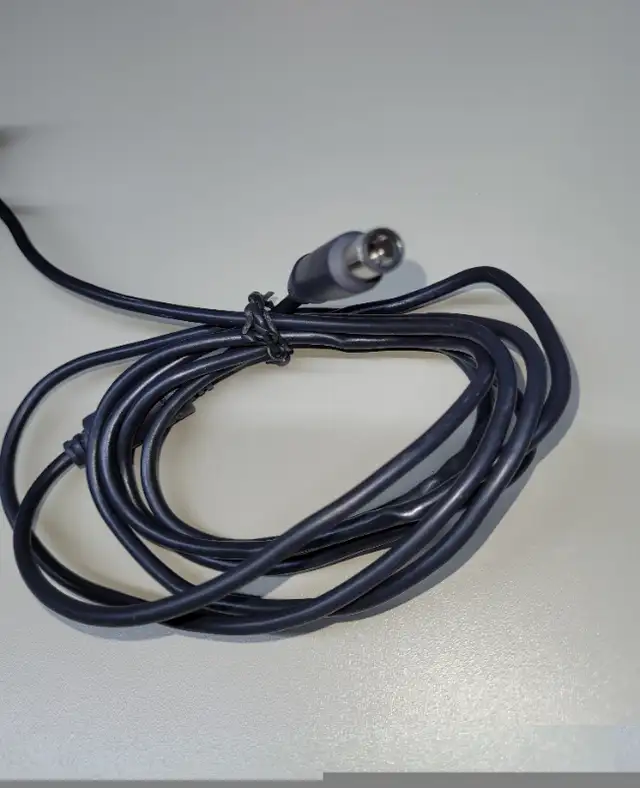 Dell 90W - AC Adapter in Cables & Connectors in Mississauga / Peel Region - Image 4