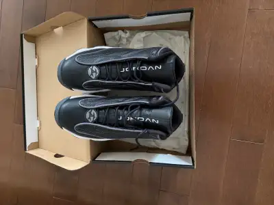 Brand new in box. Youth size 6.5. Price if firm.