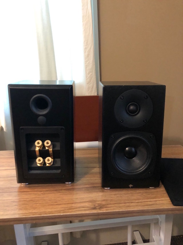 Totem Kin Mini Speaker Set Speakers Calgary Kijiji
