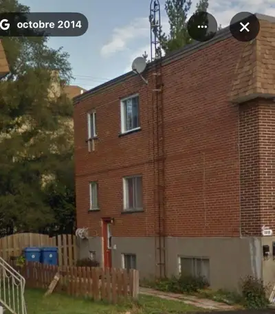 Bienvenue dans ce grand logement 3 et 1/2 , offrant un belle espace de vie. Situé dans un quartier r...