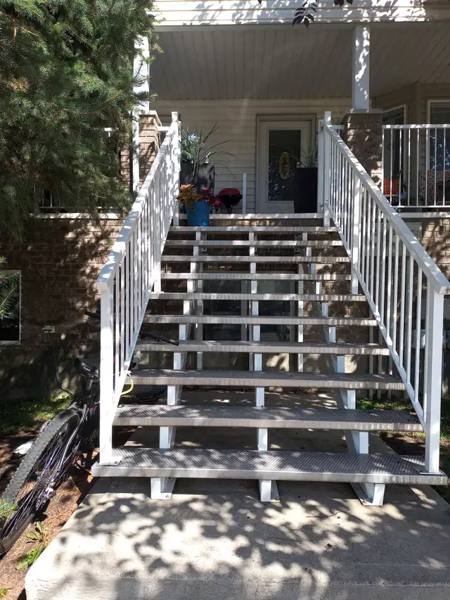 3 Bedroom Condo63616760205569120