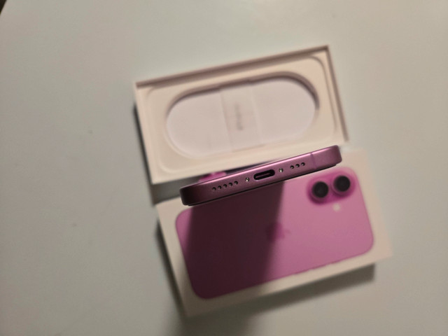 LNIB Apple iPhone 16 -128Gb- Pink Warranty in Cell Phones in City of Toronto - Image 3