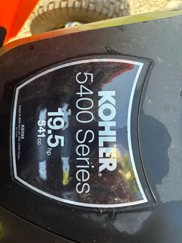 Cub Cadet XT1 46” in Other in London - Image 7