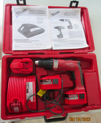 Milwaukee Power-Plus 14.4 Volte 1.7 Amp Drill