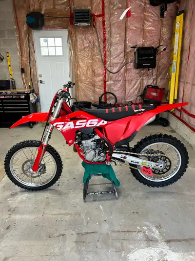 2023 Gas Gas Mc450f NO TRADES -29hrs on bike. -Newer plastics -8hrs on forks service -TCD suspension...