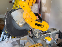 DEWALT 12-Inch Sliding Compound Miter Saw, Double Bevel (DWS780)
