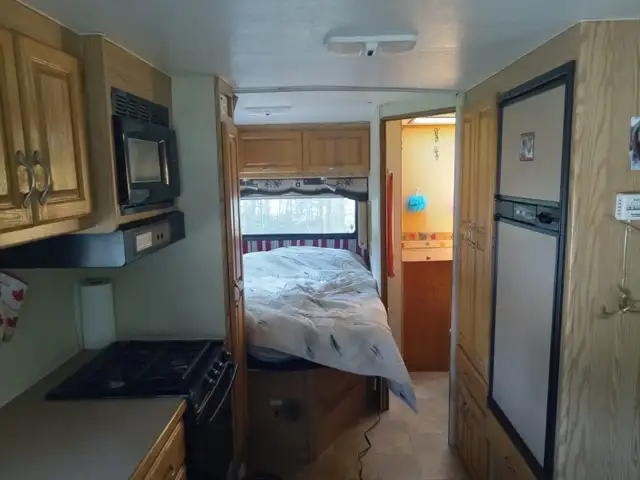 ‘Regal’ 27’ Motorhome in RVs & Motorhomes in Bridgewater - Image 9