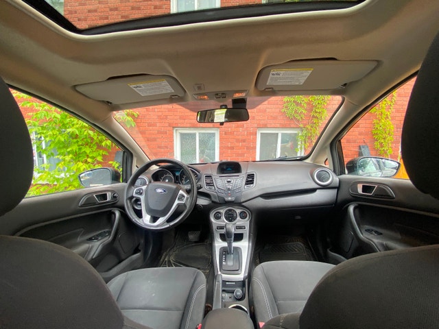 Ford Fiesta SE 2015 — photo 3