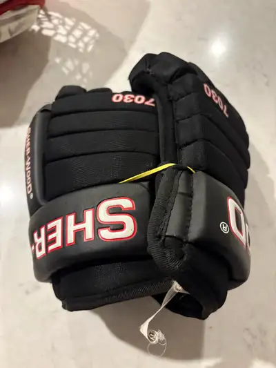 hockey gloves 12” Sherwood , View more