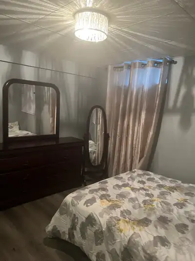 Enjoy the peace and tranquillity of Clarence Creek. - Available April 1st -includes heat/hydro/wifi/...