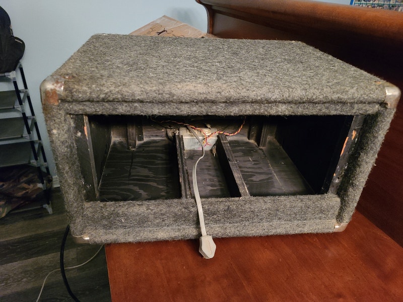 Vintage 80's Carpeted Dual Fan Amplifier Rack Case Pro Audio