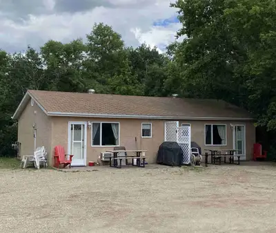 Escape to Regina Beach, Sk and unwind in our cozy summer cabin rentals, perfect for a relaxing getaw...