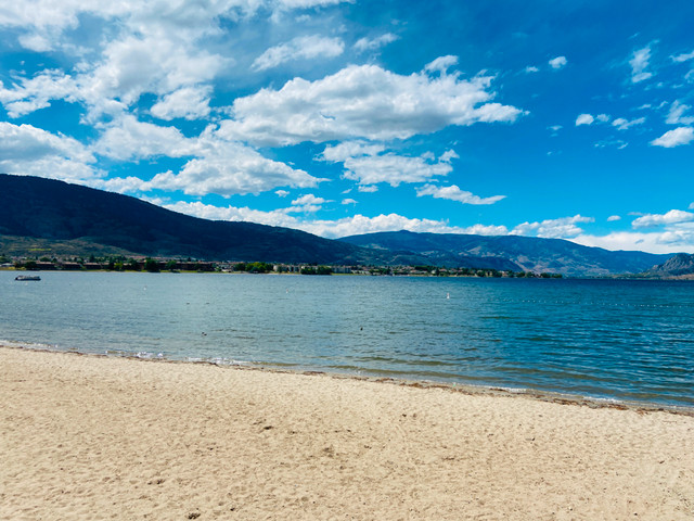 Snowbird in Osoyoos! Steps to beach. Avail. Sept 15/24-May 31/25 in British Columbia