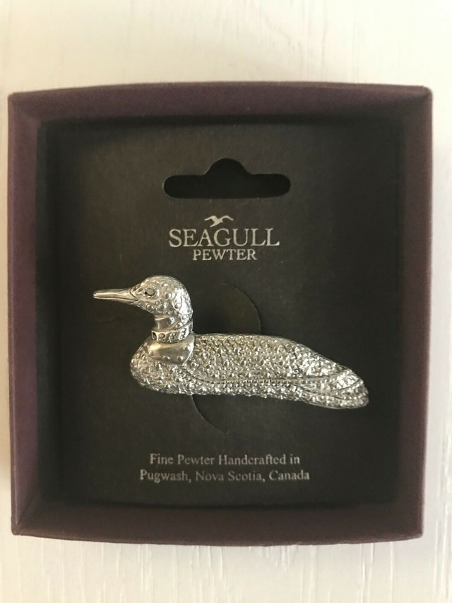 New in Box “Seagull Pewter” LOON (Bird) Brooch/Pin in Jewellery & Watches in Bedford