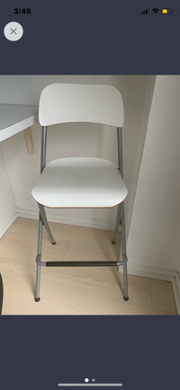 White barstool, solid just one