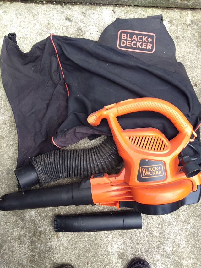Black & Decker 3-in-1 Corded Leaf Blower Vac Mulcher High Power in Lawnmowers & Leaf Blowers in City of Toronto - Image 2