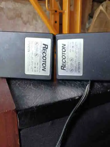 Wireless speakers for sale in Speakers in Markham / York Region - Image 7