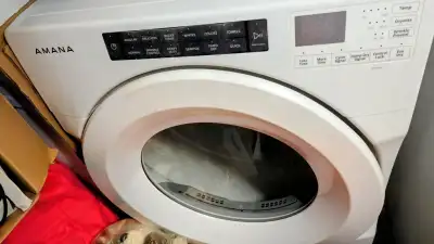 Laveuse frontale WHIRLPOOL et sécheuse AMADA, View more
