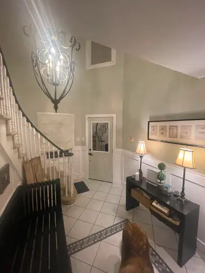 Large room for rent in Whitby