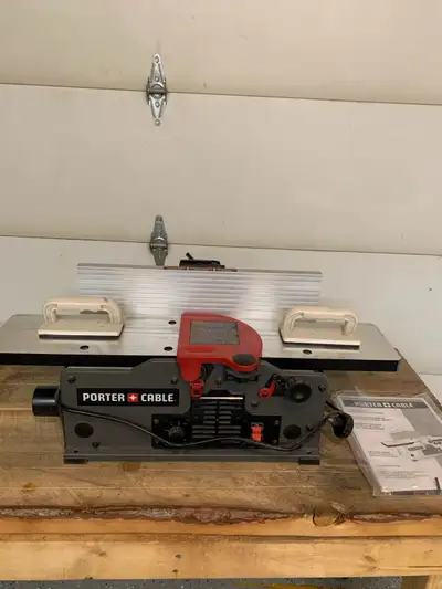 Porter Cable Jointer - 6” variable speed - Comes with 2 push blocks and instruction manual - In exce...