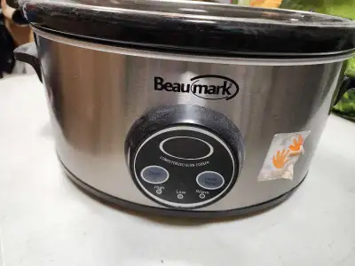 Beaumarc slow cooker, View more