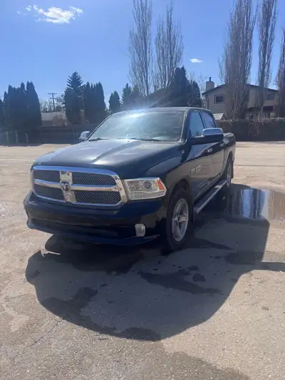 Ram 1500 limited for sale with 224000 km on it kept in very good condition tires are very new still...
