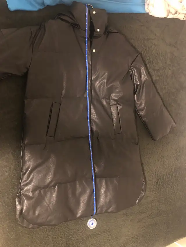 Padded Coat in Women's - Tops & Outerwear in City of Halifax - Image 4