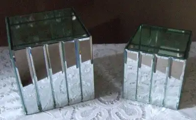 SET OF 2 STUNNING DECORATIVE MIRRORED CUBES, View more