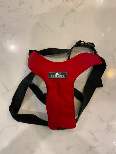 This Clickit Sport Safety Harness is size medium, fitting dogs with a girth 22.5 - 28.0 inches ( 57...