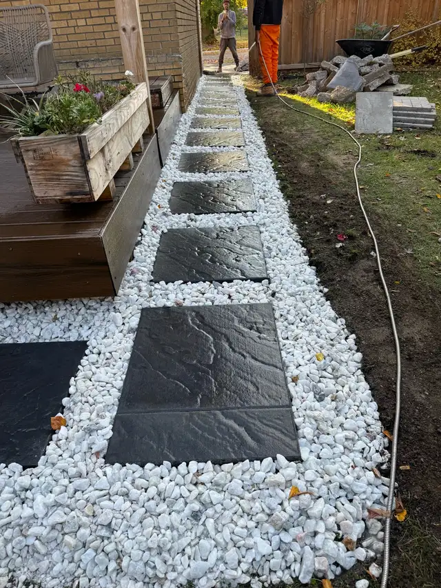 pk landscaping 521699832690780169