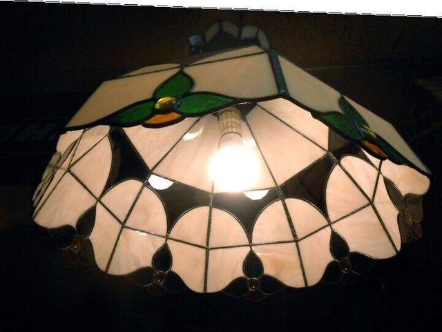 Lampe Vitraux - Abat-Jour Vitrail Suspendu avec Couronne dans Éclairage intérieur et plafonniers  à Sherbrooke - Image 3