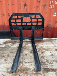 BRAND NEW SKID STEER/TRACTOR 4000LBS PALLET FORKS FOR SALE