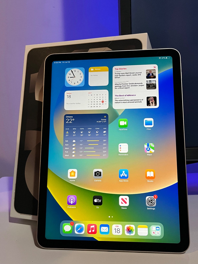 Apple iPad Air 10.9" 64GB Wi-Fi (5th Generation) - Starlight in iPads & Tablets in Windsor Region - Image 2
